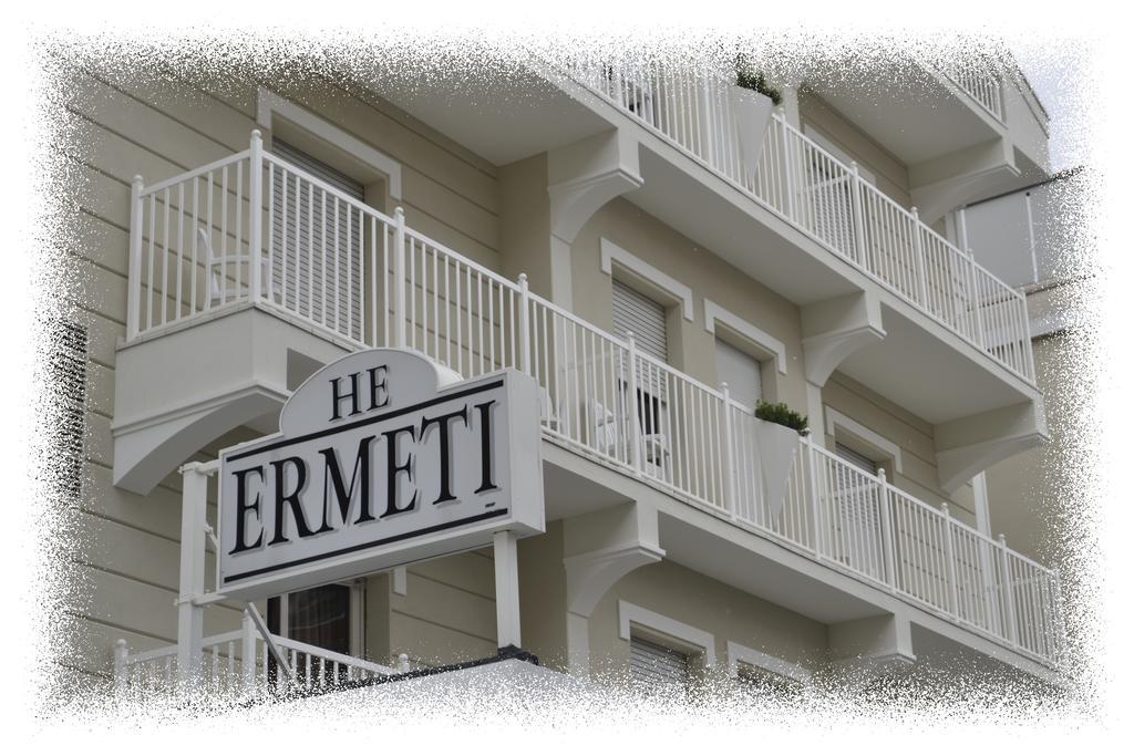 Hotel Ermeti B&B Brunch Риччоне Экстерьер фото